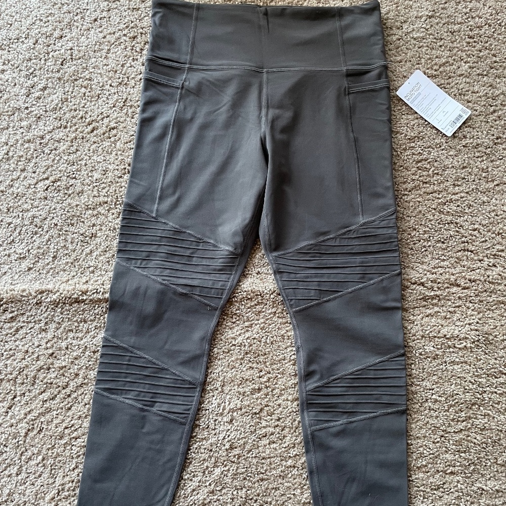 Athleta inclination moto tight, NWT